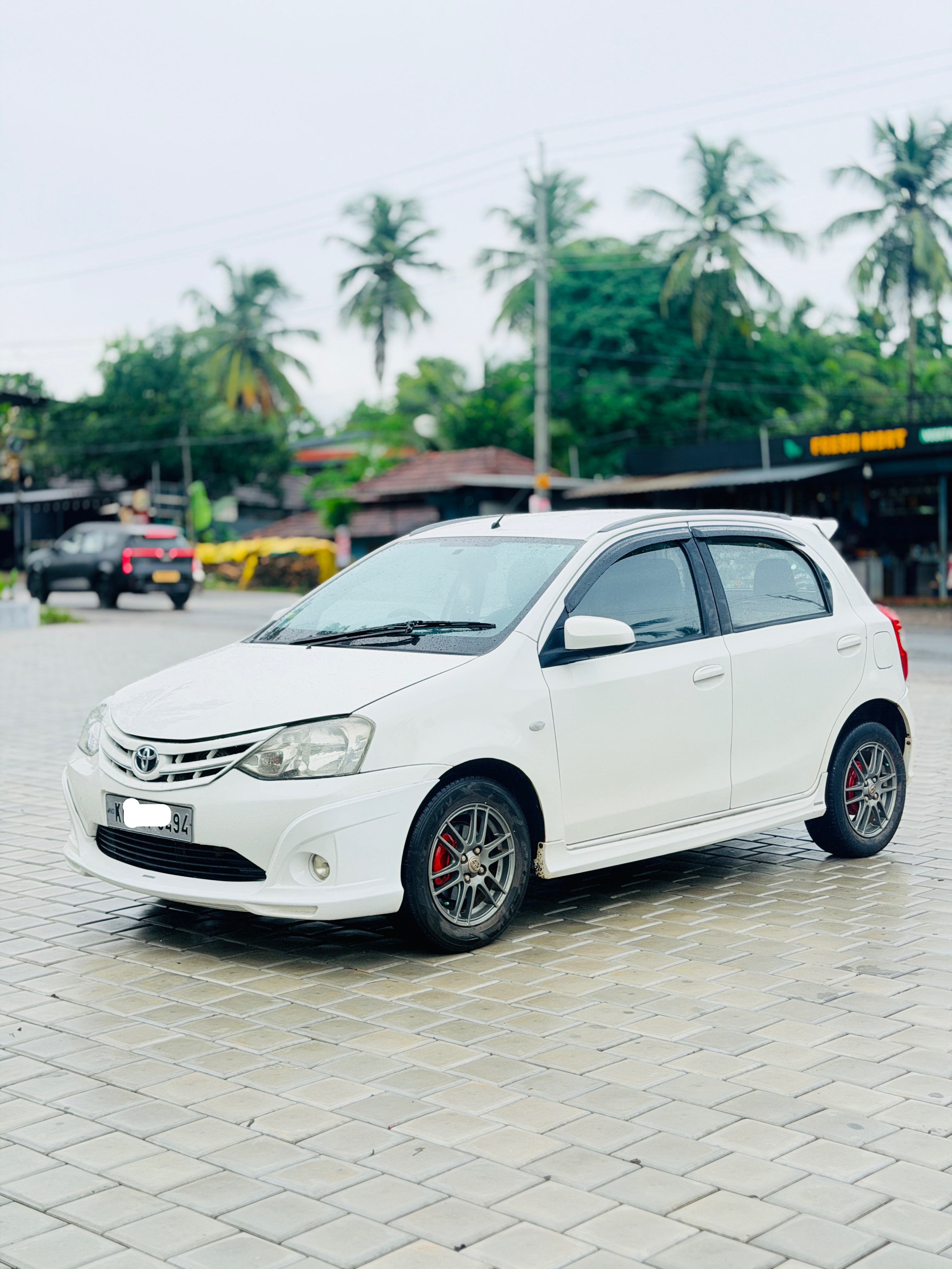 Toyota Liva Gd photo 3