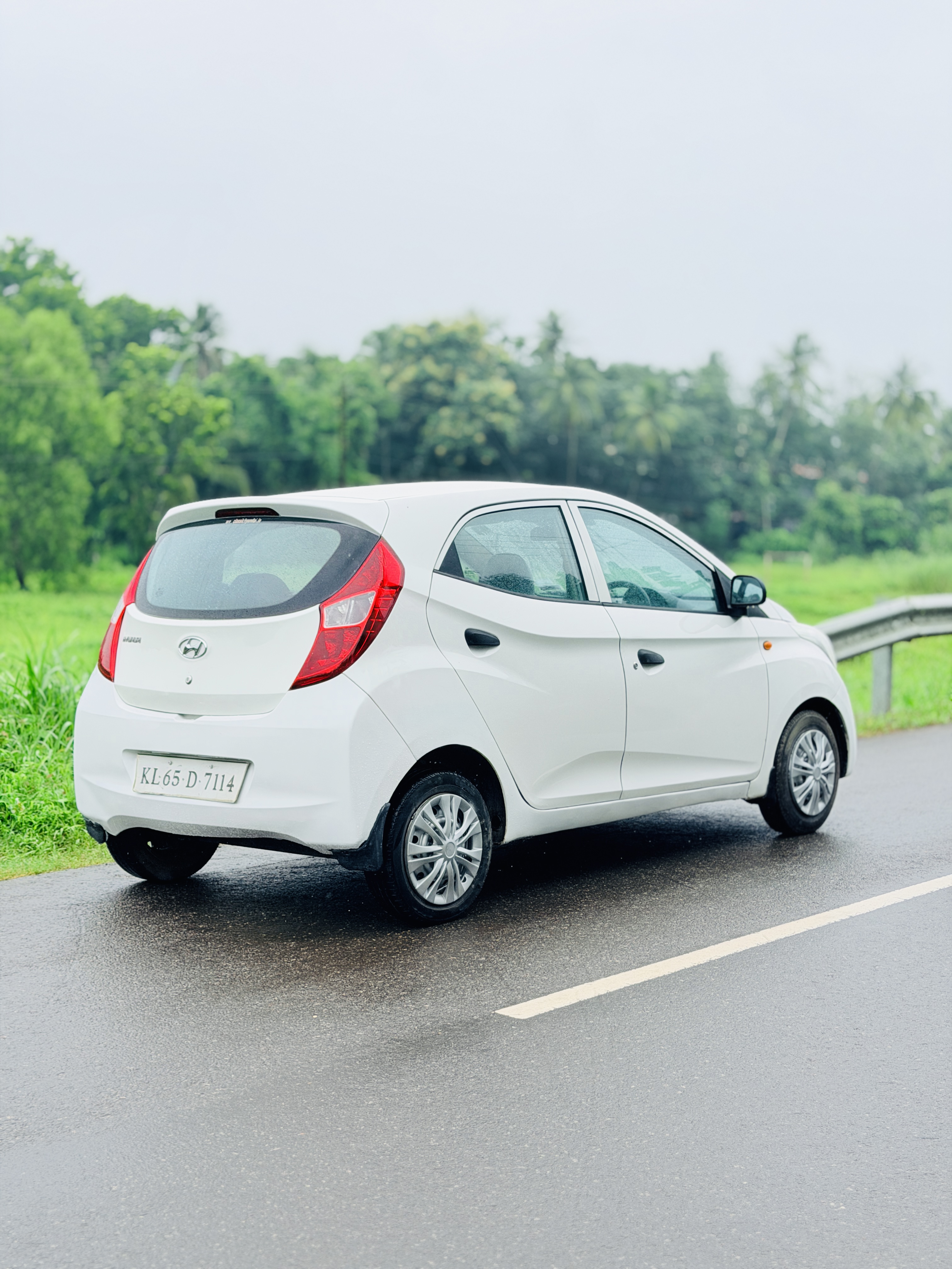 Hyundai Eon Era+ photo 6